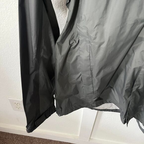 Marmot Men's XXL Waterproof Rain Jacket. - Picture 4 of 8
